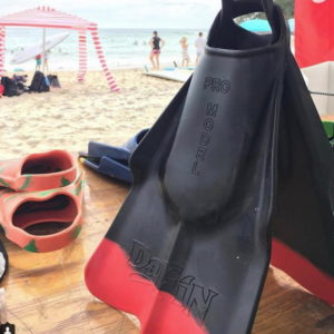 dafin_fins_classic_black-red-04